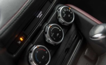 Mazda CX-3 Crossover 2.0 SKY-G i-ELOOP 150KM 2015 Mazda CX-3 Mazda CX-3 2.0 Skypassion AWD 2.0 Benzyna 150KM, zdjęcie 23