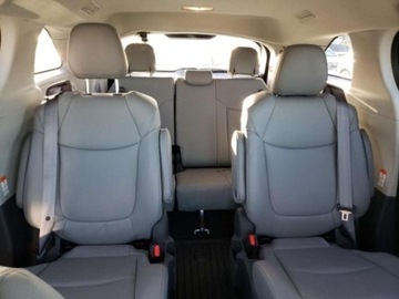 Toyota Sienna III 2024 Toyota Sienna 2024, 2.5L, 4x4, XLE, po gradobiciu 2.5 Hybryda 245KM, zdjęcie 9