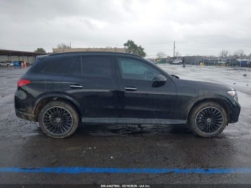 Mercedes GLC C254/X254 2023 Mercedes-Benz GLC 300 4matic, 2023r., 4x4, 2.0L 2.0 Hybryda 255KM, zdjęcie 4