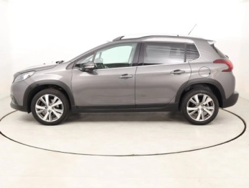Peugeot 2008 I SUV Facelifting 1.2 PureTech 110KM 2019 Peugeot 2008 1.2 PureTech, Salon Polska, zdjęcie 2