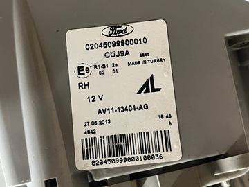 FORD B-MAX 12- SVĚTLO PRAVÁ ZADNÍ KOMPLETNÍ EVROPA