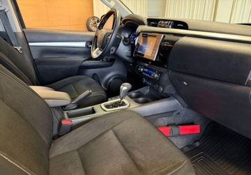 Toyota Hilux VIII Podwójna kabina 2.4 D-4D 150KM 2019 Toyota Hilux salon Polska FV 23 tylko 19 tys km R CARS Warszawa 2.4 150KM, zdjęcie 8