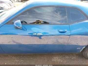 Dodge Challenger III 2023 Dodge Challenger Srt Hellcat Jailbreak 2023 6.2 Benzyna 717KM, zdjęcie 2
