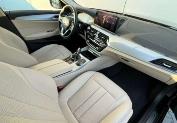 BMW Seria 5 G30-G31 Touring Facelifting 2.0 520d 190KM 2022 BMW Seria 5 xDrive Jasna Skora Virtual Led Navi Kamera FV23, zdjęcie 14