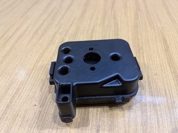 КРЫШКА КОРПУСА ВОЗДУШНОГО ФИЛЬТРА HOMELITE HB-180V