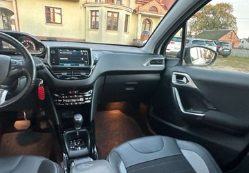 Peugeot 2008 I 2018 Peugeot 2008 1.5 Diesel 120KM, zdjęcie 6