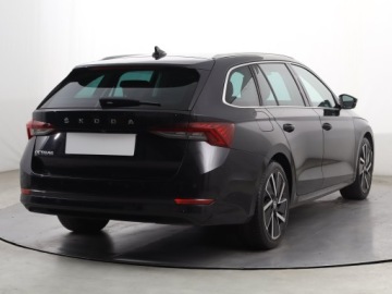 Skoda Octavia IV Kombi 2.0 TDI 150KM 2021 Skoda Octavia 2.0 TDI, Salon Polska, Serwis ASO, zdjęcie 4