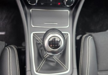 Mercedes Klasa A W176 Hatchback 5d Facelifting 180 122KM 2017 Mercedes-Benz Klasa A 1,6 Benzyna 122 KM GWARANCJA Zamiana Zarejestrowany, zdjęcie 31