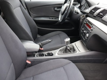 BMW Seria 1 E81/E87 Hatchback 5d E87 1.6 116i 122KM 2009 BMW 1 116i, Klima, El. szyby, zdjęcie 8