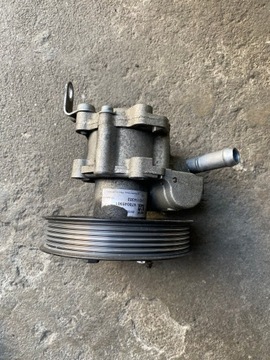 2 BMW E84 X1 E87 E90 ČERPADLO SERVA 6780459