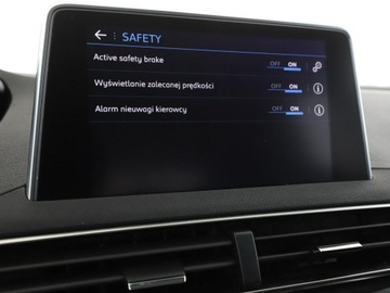 Peugeot 3008 II Crossover 1.5 BlueHDI 130KM 2019 Peugeot 3008 1.5 Blue-HDi Automat Allure Nawigacja, zdjęcie 21