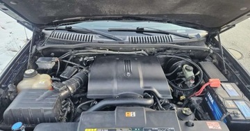 Ford Explorer III 2003 Ford Explorer 4.6 V8 4X4Reduktor 7 Foteli HAKD 4.6 Benzyna 239KM, zdjęcie 5