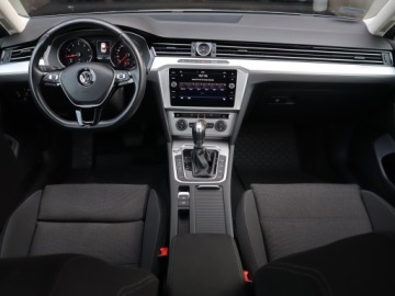 Volkswagen Passat B8 Limousine 1.8 TSI BlueMotion Technology 180KM 2017 VW Passat 1.8 TSI, Salon Polska, 1. Właściciel, zdjęcie 7