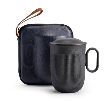 Kubek ceramiczny do herbaty czarny z zaparzaczem i pokrywką w etui 280ml