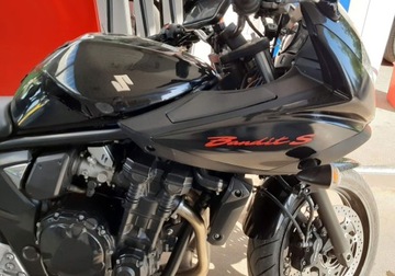 Наклейки на мотоцикл SUZUKI Bandit S и другие.