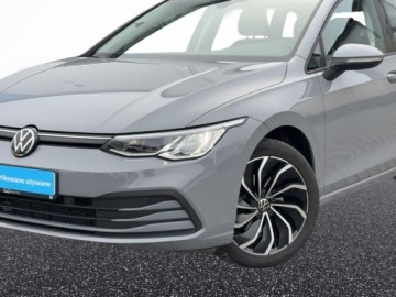 Volkswagen Golf VIII Variant 1.5 TSI 130KM 2023 Volkswagen Golf 1.5 TSI 130KM EVO Life, Serwis ASO, Gwarancja, MALY PRZEBI, zdjęcie 6