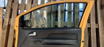 DVEŘE PRAVÉ PŘEDNÍ PRAVÝ VOLKSWAGEN FOX ŽLUTÝ