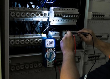 Цифровой мультиметр с водонепроницаемым ЖК-дисплеем TrueRMS IP67 PeakTech 3444 1000 В