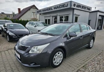 Toyota Avensis III Sedan 1.6 Valvematic 132KM 2009 Toyota Avensis swiezo sprowadzone, przygotowane do rejestracji 1.6 132KM