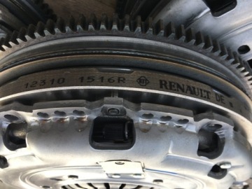 СЦЕПЛЕНИЕ DUAL MASS TRAFIC III 2.0 DCI 123101516R OE