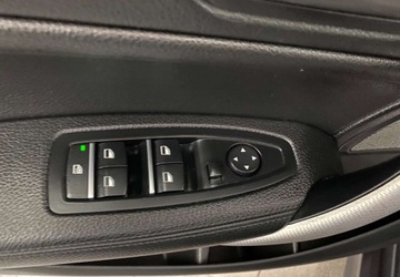 BMW Seria 1 F20-F21 Hatchback 3d Facelifting 2017 120d 190KM 2019 BMW Seria 1 4x4 Skora Xenon Gwarancja 2.0 Diesel 190KM, zdjęcie 8