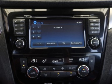 Nissan Qashqai II Crossover Facelifting 1.2 DiG-T 115KM 2018 Nissan Qashqai 1.2 DIG-T, Salon Polska, zdjęcie 11
