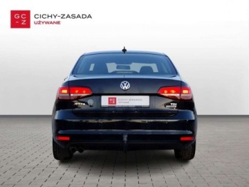 Volkswagen Jetta VI Sedan Facelifting 2.0 TDI 110KM 2016 Volkswagen Jetta Comfortline 2,0 TDI 110km Salon PL Serwis ASO FV-Mar, zdjęcie 3