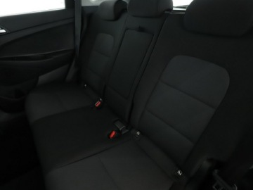 Hyundai Tucson III SUV Facelifting 1.6 GDi 132KM 2019 Hyundai Tucson grzane fotele PDC tempomat hak, zdjęcie 16