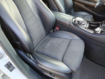 Mercedes Klasa E W213 Limuzyna 2.0 220d 194KM 2017 Mercedes E 220 Super stan faktura vat 23%, zdjęcie 14