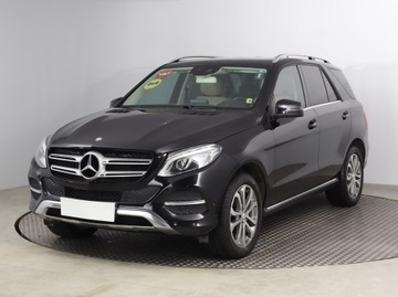 Mercedes GLE W166/C292 SUV 3.0 350d 258KM 2016 Mercedes GLE GLE 350 d, Salon Polska, zdjęcie 1