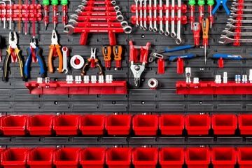 ДОСКА НАСТЕННАЯ ГАРАЖНАЯ 173x78 СМ 51 КУБИК