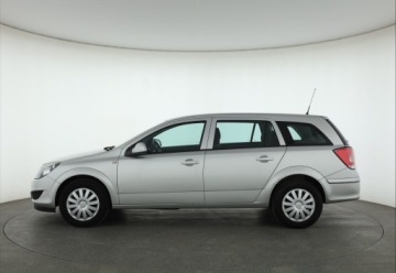 Opel Astra J Sports Tourer 1.6 Twinport ECOTEC 115KM 2012 Opel Astra 1.6 16V, Salon Polska, Serwis ASO, zdjęcie 2