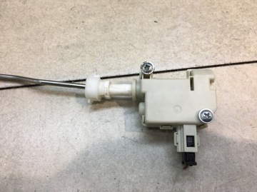 GOLF V МОТОР ТОПЛИВОНАЛИВНОЙ ЗАСЛОНКИ