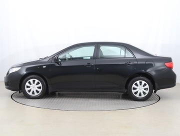 Toyota Corolla X Sedan 1.4 D-4D 90KM 2010 Toyota Corolla 1.4 D-4D, Salon Polska, Automat, zdjęcie 2