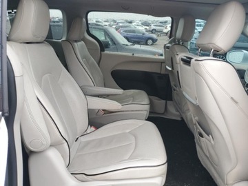 Chrysler Pacifica II 2017 Chrysler Pacifica Ehybrid Platinum 2017 3.6l 3.6 Hybryda 260KM, zdjęcie 11