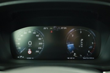 Volvo V60 II  Kombi 2.0 D4 190KM 2019 Volvo V60 Cross Country D4 2.0 AWD, Serwis ASO, zdjęcie 7