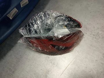 BMW 1 F40 VÍKO KUFRU SVĚTLA KOL.C1D KOMPLET