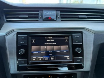 Volkswagen Passat B8 Limousine Facelifting 1.5 TSI EVO 150KM 2021 Volkswagen Passat 1.5TSI 150KM LED CzujnikiParkowania SalonPL NiskiPrzebie, zdjęcie 18