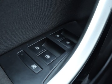 Opel Astra J Sports Tourer 1.4 Turbo ECOTEC 140KM 2011 Opel Astra 1.4 T, Xenon, Klima, Klimatronic, zdjęcie 12