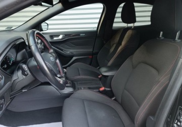 Ford Focus III Sedan Facelifting 1.0 EcoBoost 125KM 2018 Ford Focus 125KM EcoBoost ST-Line SalonPL SerwisASO Iwl. FV23 Gwarancja, zdjęcie 30