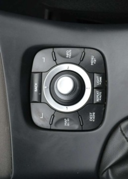 Renault Scenic III XMOD Energy TCe 115KM 2013 Renault Scenic Renault Scenic Energy TCe 115 SampS Xmod Bose Edition 1.2, zdjęcie 33