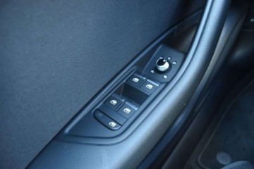 Audi A4 B9 Limousine Facelifting 2.0 40 TFSI 204KM 2020 Audi A4 Limousine SalonPL 204KM TSI mHEV LED Matrix HAK Kamery360 Navi MMI, zdjęcie 27