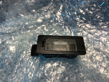 BMW E60 E90 LAMPKA PODŚWIETLENIE TABLICY 7165646
