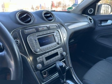 Ford Mondeo IV Kombi 2.3 Duratec 161KM 2010 Ford Mondeo SW 2.3 Silver X 161KM 2010r, zdjęcie 22