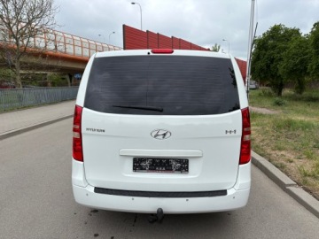 Hyundai H1 II Wagon 2.5 CRDi 170KM 2011 HYUNDAI H1 8-OSÓB KLIMA PARKTRONIC HAK SKÓRY GRZANE FOTELE WEBASTO, zdjęcie 4