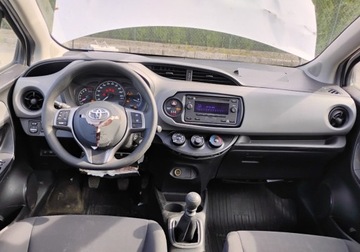 Toyota Yaris III 2018 Toyota Yaris 2018r, Salonowa, 1.5 Benzyna. Uszkodzony prawy przod. Jezdzi., zdjęcie 5