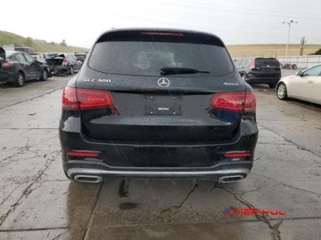 Mercedes GLC C253 2021 Mercedes-Benz GLC 2021 r.,2,0L 300 4MATIC 2.0 Benzyna 255KM, zdjęcie 4