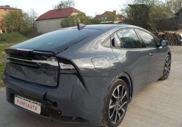 Toyota Prius V (XW60) 2.0  Hybrid Dynamic Force Plug-in 223KM 2023 Toyota Prius Plug-in Okazja 2.0 Hybryda Plug-in 223KM, zdjęcie 21