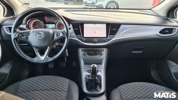 Opel Astra K Hatchback 5d 1.4 Turbo 150KM 2017 Opel Astra 1.4T 140KM manual Navi 2xPDC climatronic 100 bezwypadek 1.4, zdjęcie 3
