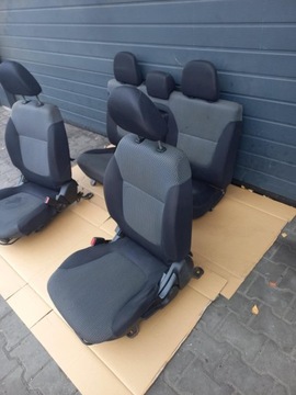 MITSUBISHI L200 SEDADLA SEDAČKY POHOVKA